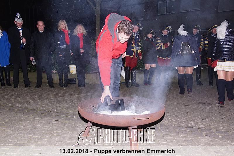 041.jpg