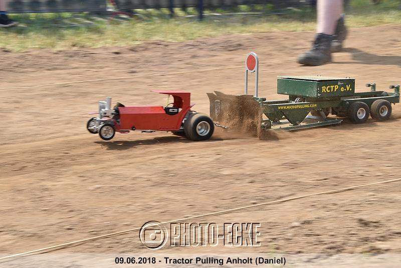 030.jpg